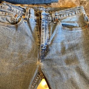 Mens Levi Jeans. 505. Size 34x29. Only worn once
